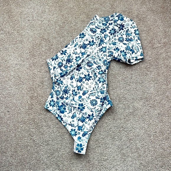 Free People Somethin' 'Bout You Teal Blue Floral One Shoulder Bodysuit - Size XS - Picture 3 of 9